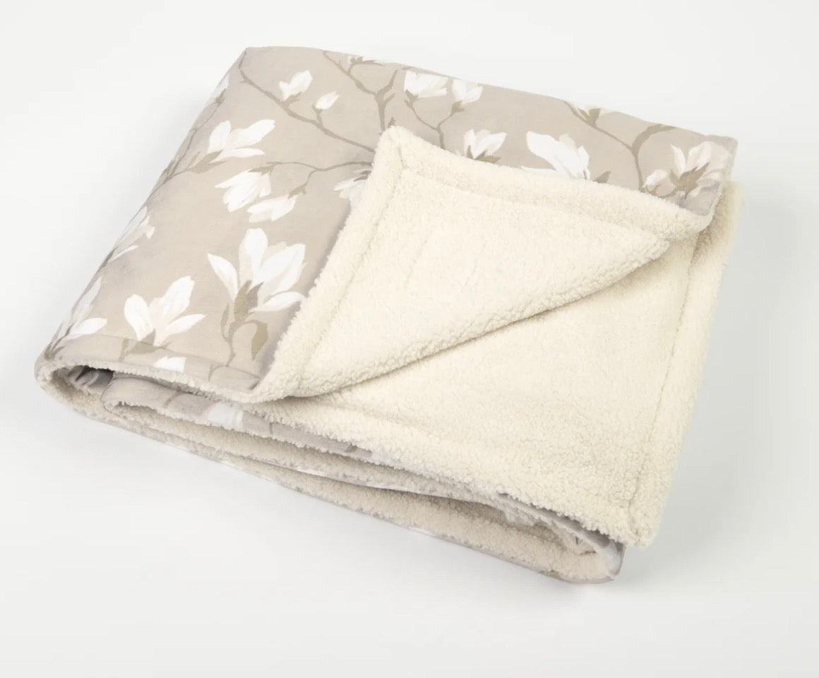 Laura Ashley Magnolia grove Dog Blanket