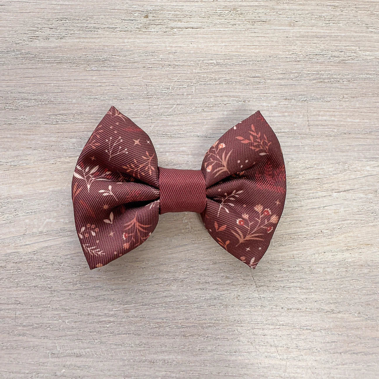 Chiswick Chestnut bow