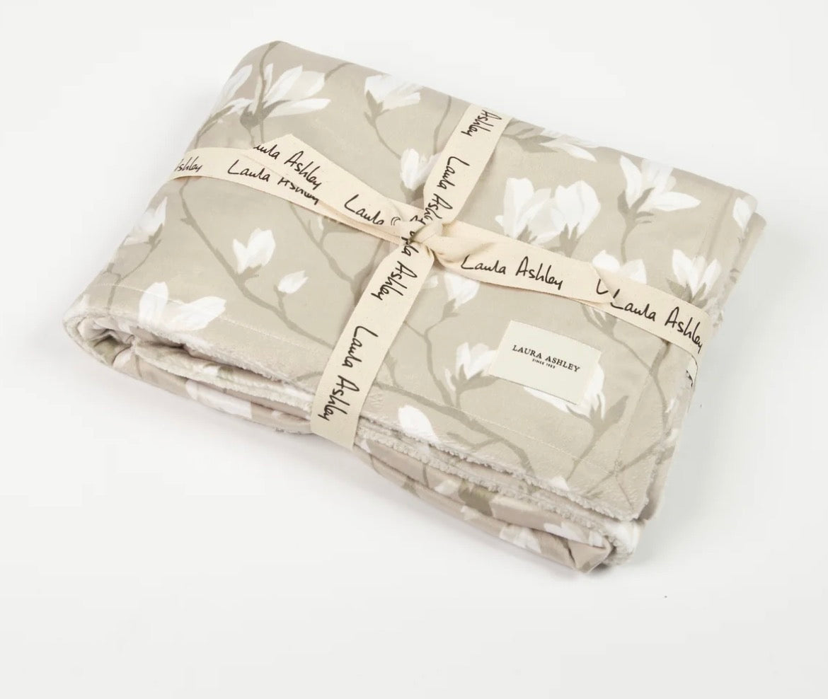 Laura Ashley Magnolia grove Dog Blanket