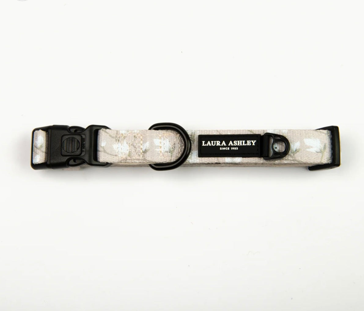 Laura Ashley Magnolia Grove Collar