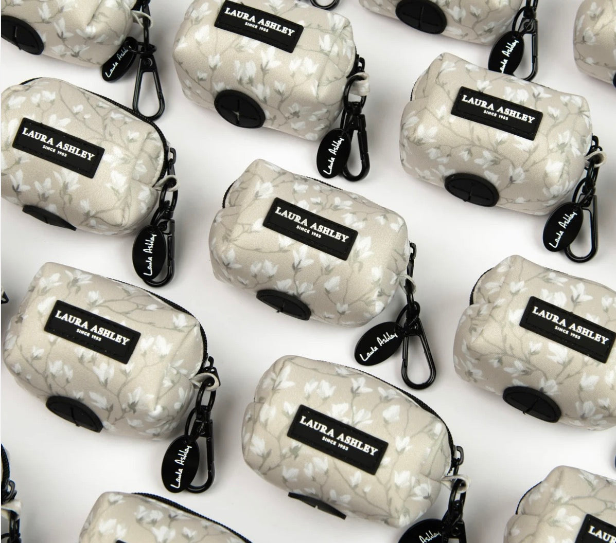 Laura Ashley Magnolia Grove Poop bag holder