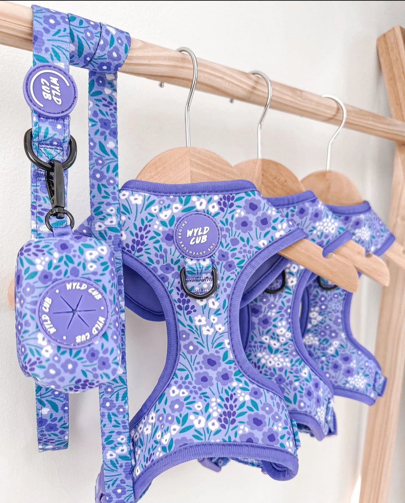 Notting Hill - Wisteria poop bag holder