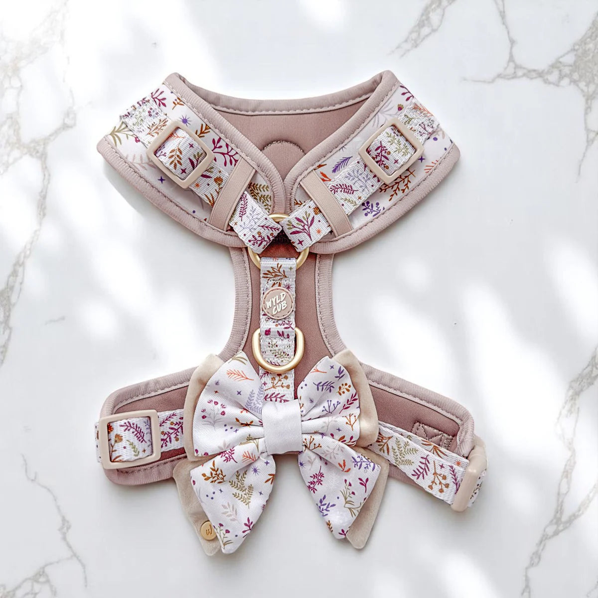 Chiswick Oyster butterfly bow