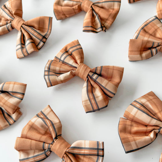 Sailor Bow - Butterscotch Biscuit